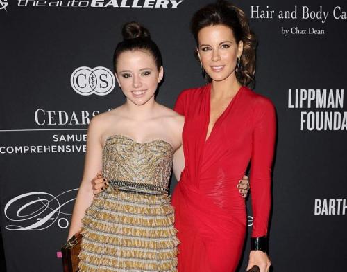 Звездные мамы, которые выглядят как сестры своих детей