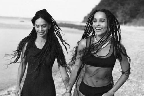 Звездные мамы, которые выглядят как сестры своих детей