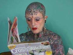 Татуированная пенсионерка шокировала берлинский фестиваль тату