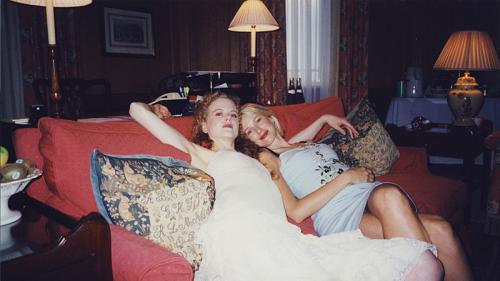 Полароидные фото звезд из личного альбома Майкла Уайта