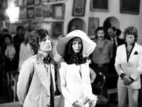 Знаменитые "казановы" со скромной внешностью и их женщины