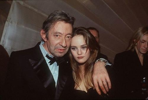 Знаменитые "казановы" со скромной внешностью и их женщины