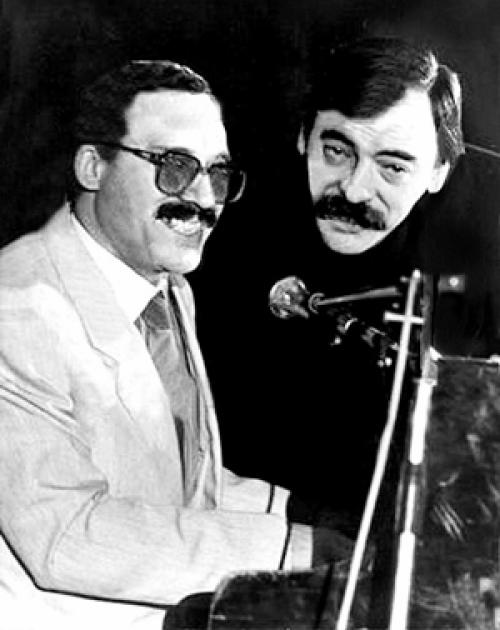 Знаменитые "казановы" со скромной внешностью и их женщины