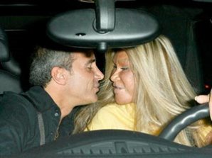 Самая уродливая жертва пластических операций стала еще страшнее