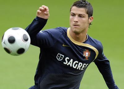 Топ 10 самых дорогих футболистов ЧМ 2010