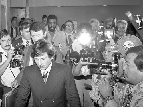 Знаменитости, обвинявшиеся в изнасилованиях и сексуальных домогательствах