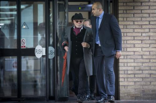 Знаменитости, обвинявшиеся в изнасилованиях и сексуальных домогательствах