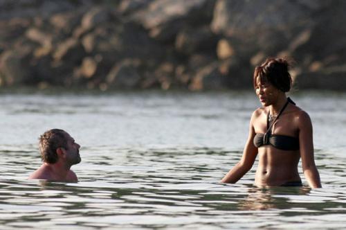 Как проводят звезды зимний сезон отпусков