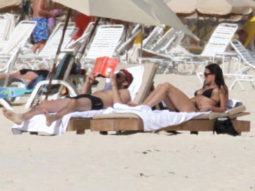 Как проводят звезды зимний сезон отпусков