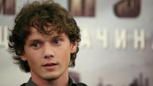 20 российских актеров, снявшихся в Голливуде в компании с мировыми звездами