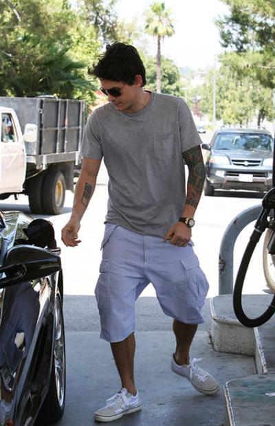 Звезды на автозаправках