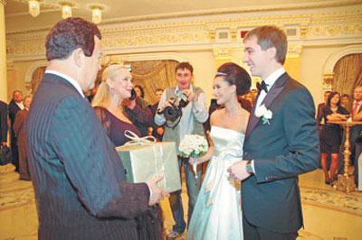 Дима Билан завалил дочку Крутого