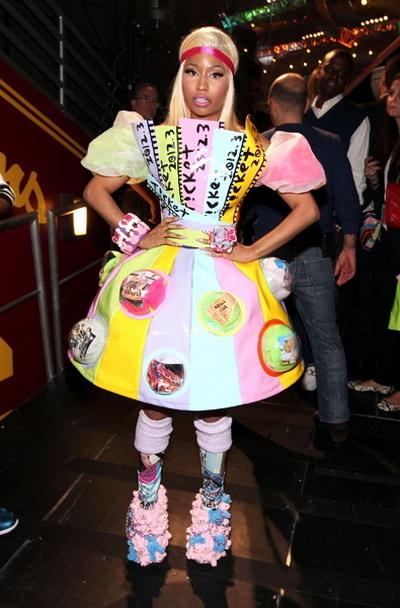 Королевы эпатажа и их самые безумные наряды