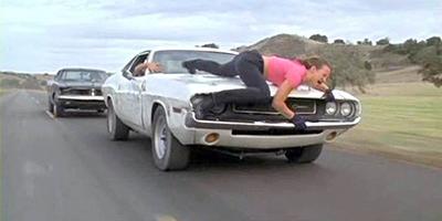 Игры со смертью: 20 самых отчаянных смельчаков