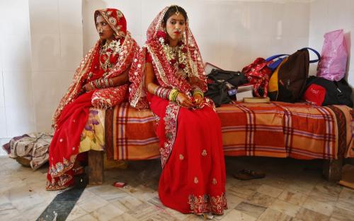 Свадебные платья девушек по всему миру