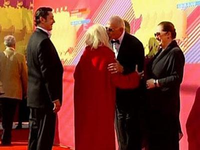 В Москве открылся 30-й международный кинофестиваль: Михалков станцевал с Уиллом Смитом