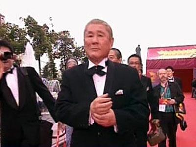 В Москве открылся 30-й международный кинофестиваль: Михалков станцевал с Уиллом Смитом