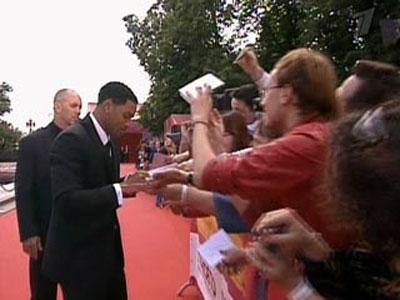 В Москве открылся 30-й международный кинофестиваль: Михалков станцевал с Уиллом Смитом