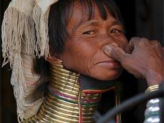 Женщины-жирафы из племени падаунг