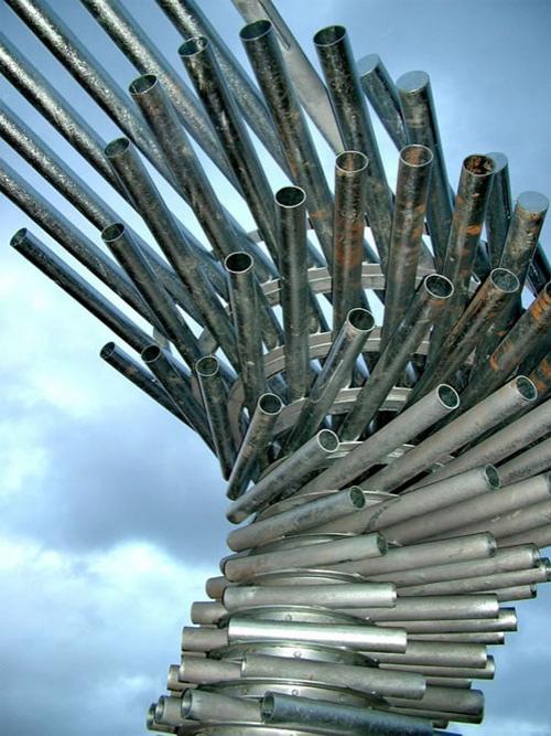 Дерево-орган сообщает людям мелодии ветра