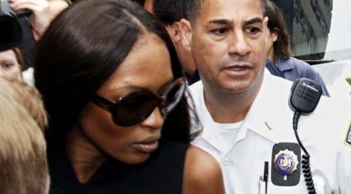 Самые яркие нервные срывы знаменитостей, случившиеся на публике