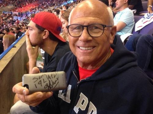 Какие немыслимые вещи, принадлежащие знаменитостям, скупают поклонники