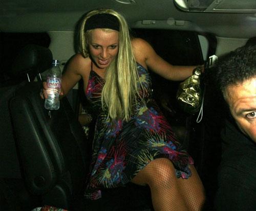 Бритни Спирс устроила дебош в самолёте