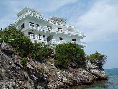 Самые маленькие островные поместья