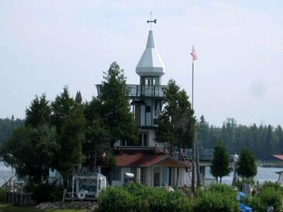 Самые маленькие островные поместья