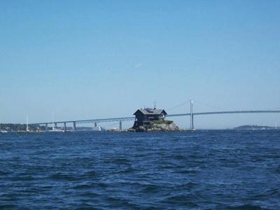 Самые маленькие островные поместья