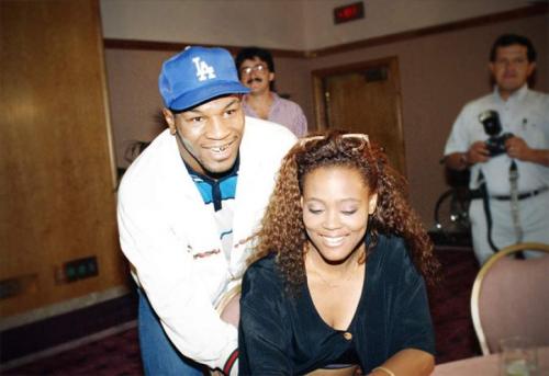 Браки звезд, о которых они мечтают забыть