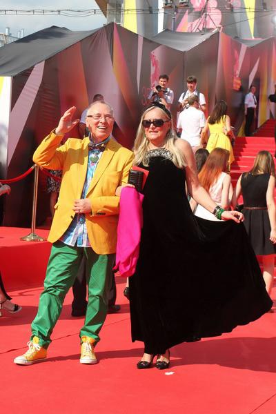 Жерар Депардье сбежал с церемонии закрытия ММКФ