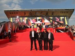 Жерар Депардье сбежал с церемонии закрытия ММКФ