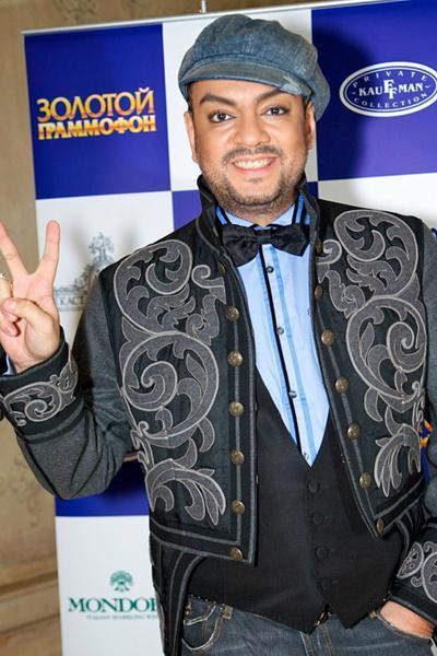 Сквозь года: наши звёзды в детстве и сейчас