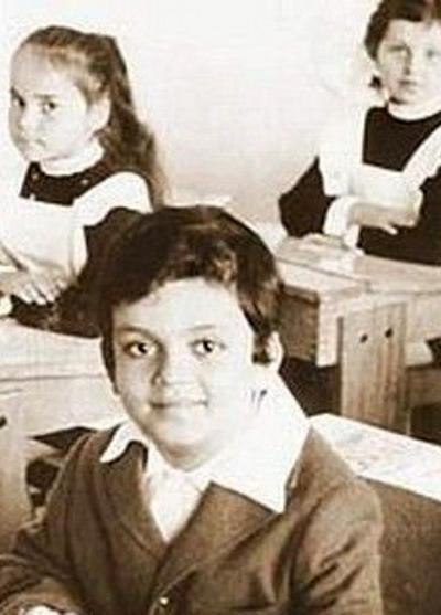 Сквозь года: наши звёзды в детстве и сейчас