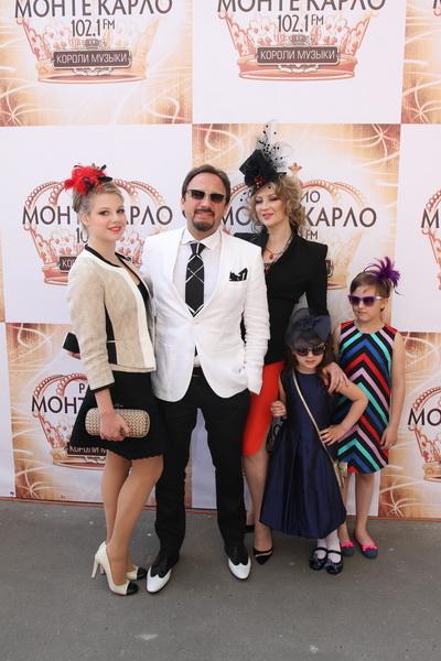 Звезды российского шоу-бизнеса на скачках «Гран-При радио «Монте Карло»