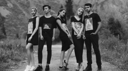 Тусовщики, писатели, блогеры: кем стали дети известных политиков