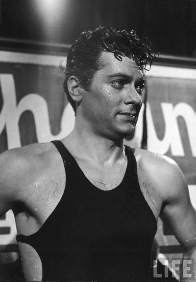 Редкие фотографии всемирно известных звезд. Часть 10