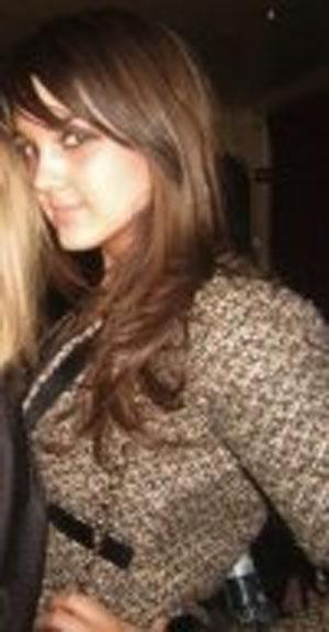 Знаменитости в объятиях поклонниц: скандальные кадры