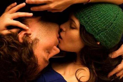 15 страстных и нежных поцелуев, увековеченных в искусстве