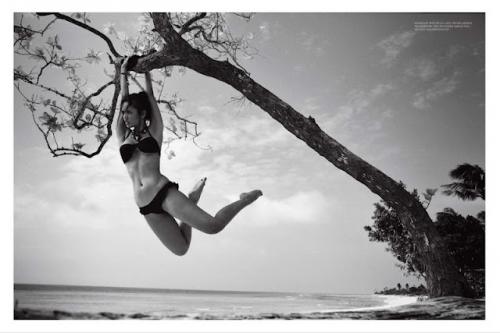 Пикантные фото юной "Мисс мира 2013" попали в Сеть