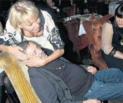 Ведущий Первого канала Михаил Леонтьев вышел из образа