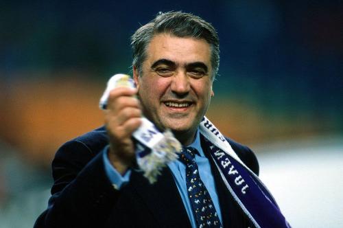 Не щадит никого: знаменитости, которые заразились коронавирусом