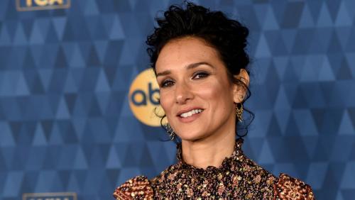 Не щадит никого: знаменитости, которые заразились коронавирусом