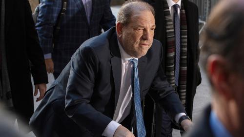 Не щадит никого: знаменитости, которые заразились коронавирусом