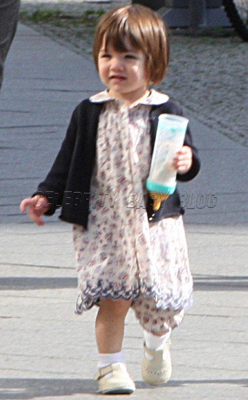 Несравненная Сури Круз вышла в свет