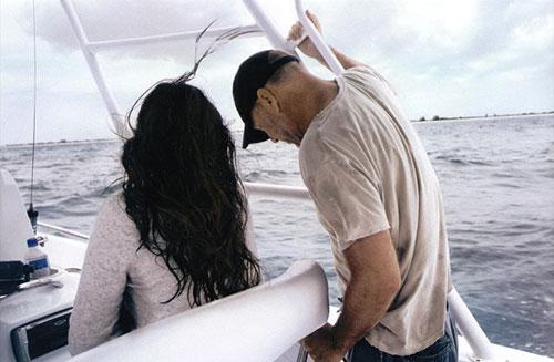 Брюс Уиллис, Дэми Мур и Эштон Катчер  живут втроем