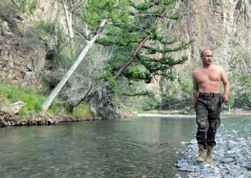 Самые выразительные пляжные костюмы политиков