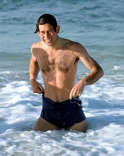 Самые выразительные пляжные костюмы политиков