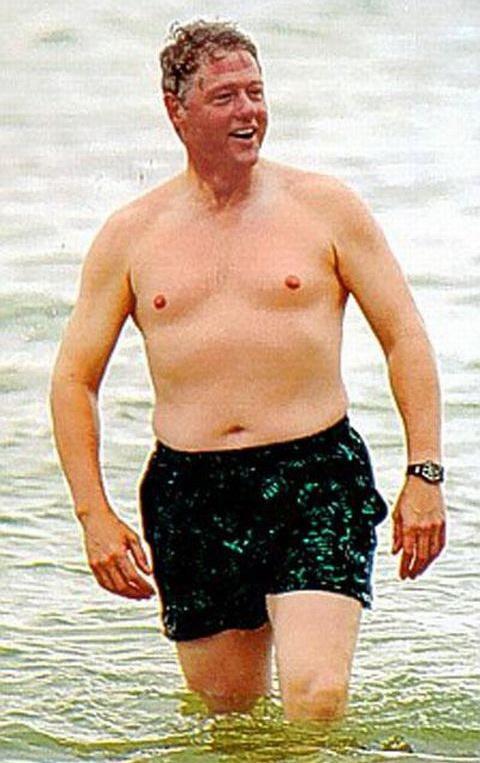 Самые выразительные пляжные костюмы политиков